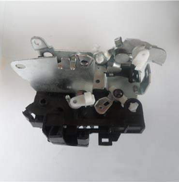 Ön Kapi Kilidi Manuel Sol Clio 01-10